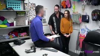 Полицай и баща на опашка, За да прецака дъщеря-тийнейджър