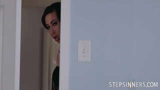 Screwing મારા નવા પગલું ભાઈ અને મારા બનાવે પગલું માતા ઇર્ષ્યા