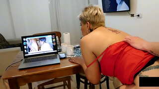 Mna fumana kuye spying kwi kum ngexesha mna masturbate kwaye ndiya kumenza zalisa wam ass kunye ubisi kude kube overflows .....