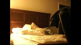 մոտ. սիրեկանը