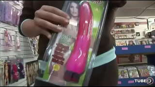 A h-UILE AMERICAN SLUTS UNCENSORED 3 - Sealladh 2 - Gnè-cinneil Tubster