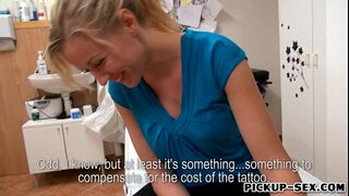 Victoria Weigel pieprzy się z obcym facetem za porządek sumę gotówki