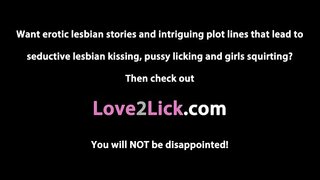 לטינית מוכיח שהיא לסבית על ידי ליקוק שיתוף העובדים כוס