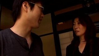 אָסאַם ברונעט מיידל - משפּחה טאַבו פּאָרן - Famperv.com