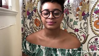 Абонос бебе добива исклучување на каучот