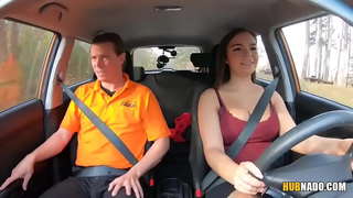 I-sofia Lee e FakeHub