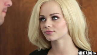 ���ामौत्तेजित होणे तरूणी गिळून टाकले अगं लंड आणि तो निघाला